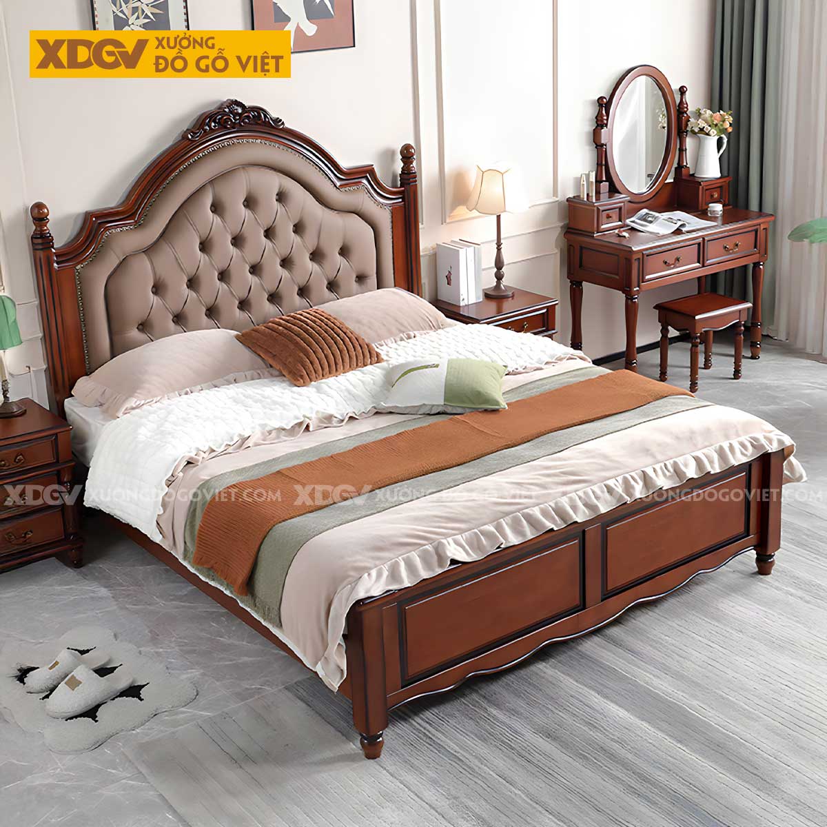 Giường Ngủ Gõ Đỏ Tân Cổ Điển Đầu Bọc Nệm Rút Nút Viền Đinh