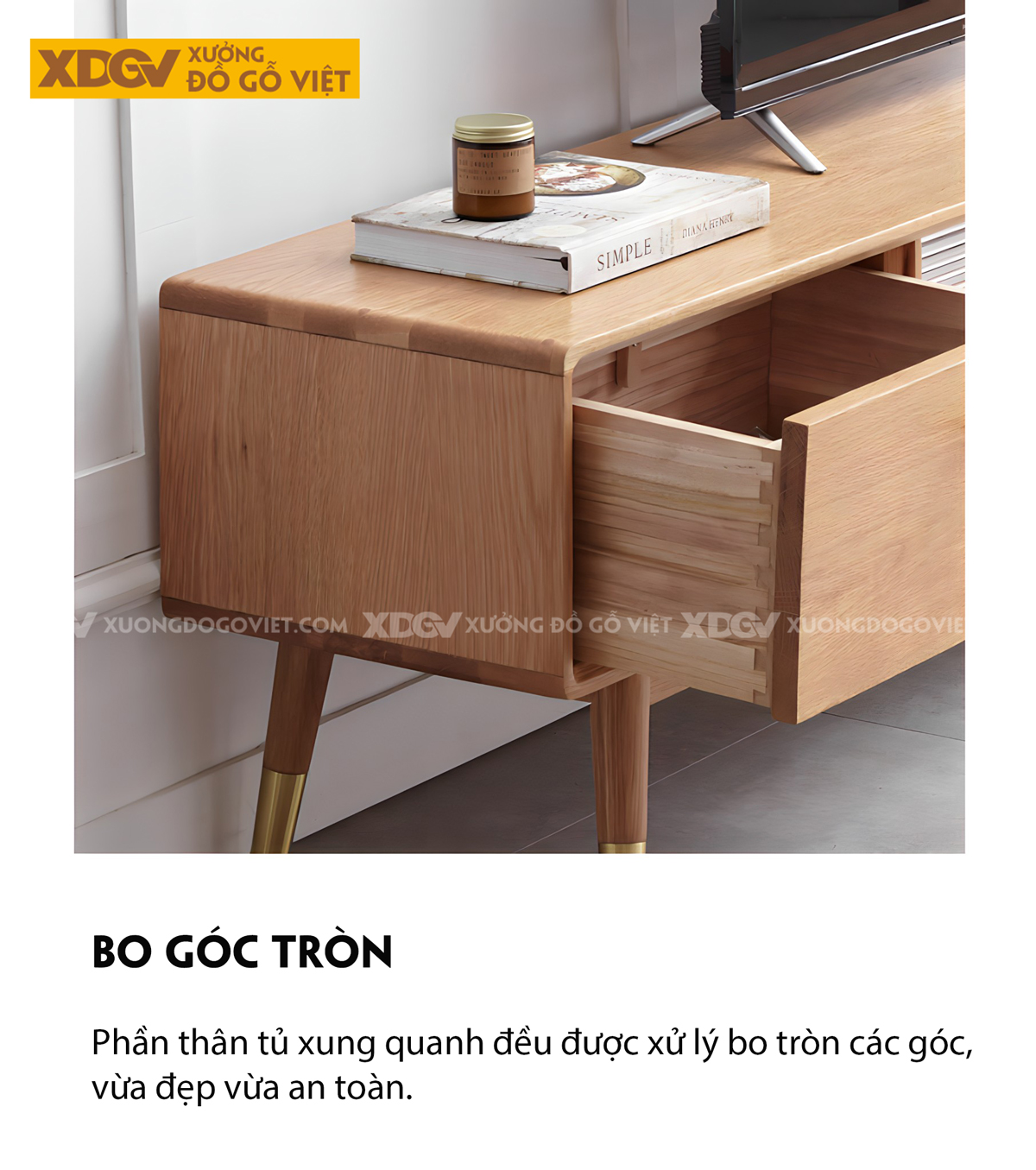 Kệ Để Tivi Trang Trí Gỗ Sồi Chân Cao Cánh Kính Lùa Gân Mờ