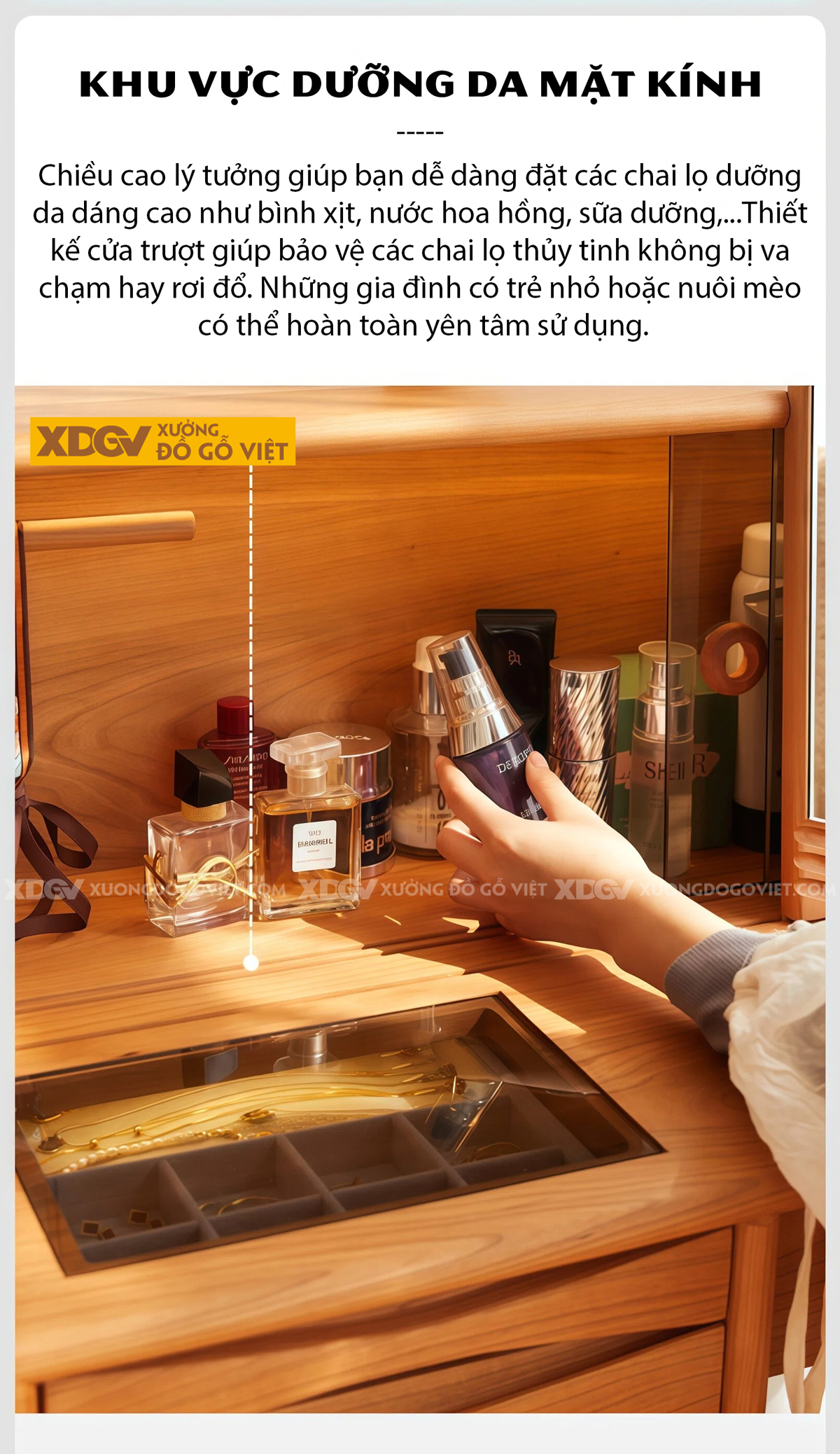 Mẫu Bàn Trang Điểm Phòng Khách Gỗ Sồi Chân Cao Mặt Phối Kính