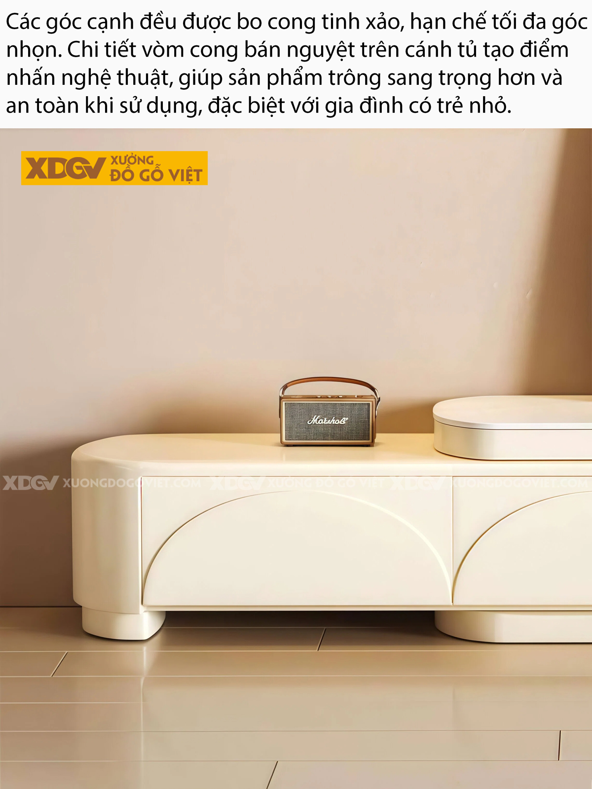 Mẫu Kệ Tivi Phòng Khách Gỗ Cao Su Dáng Bệ Vệ Phối Mặt Đá