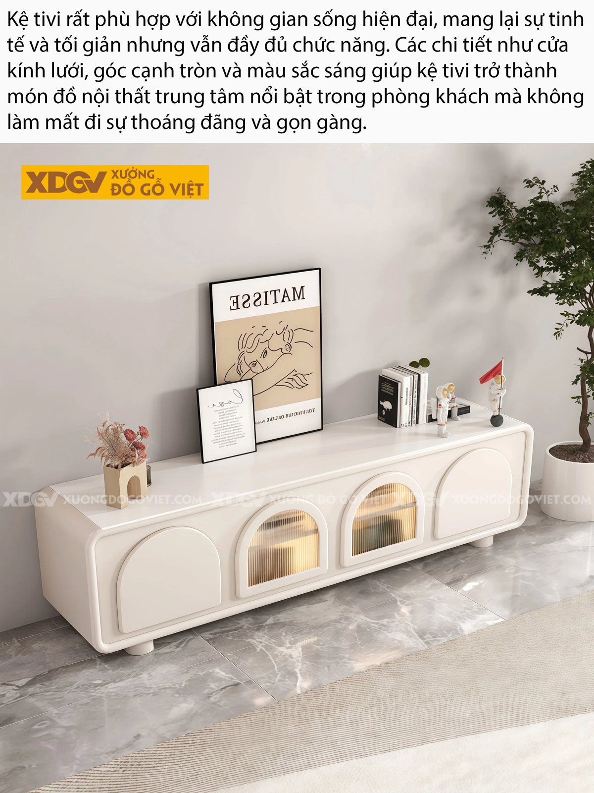 Mẫu Kệ Tivi Phòng Khách Gỗ Cao Su Hiện Đại Dáng Hộp Chân Cao