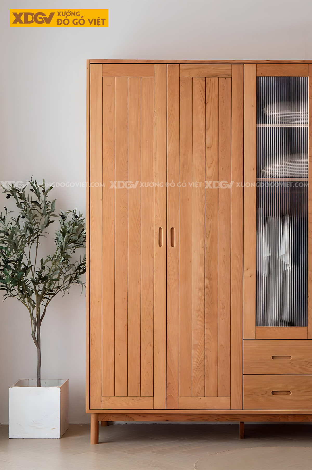 Tủ Áo Gỗ Sồi Hiện Đại Cánh Khung Tranh Dát Nan Kín Tay Âm