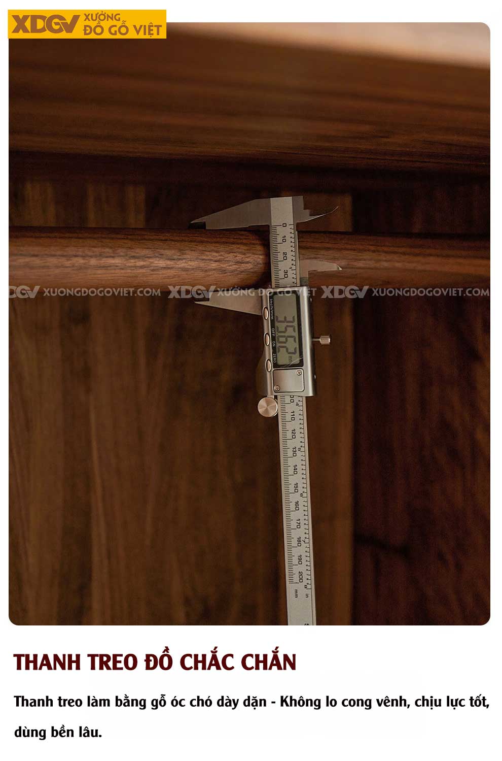 Tủ Quần Áo Mặt Gỗ Óc Chó Bo Góc Chân Cao 2 Cánh Kính Đen Mờ