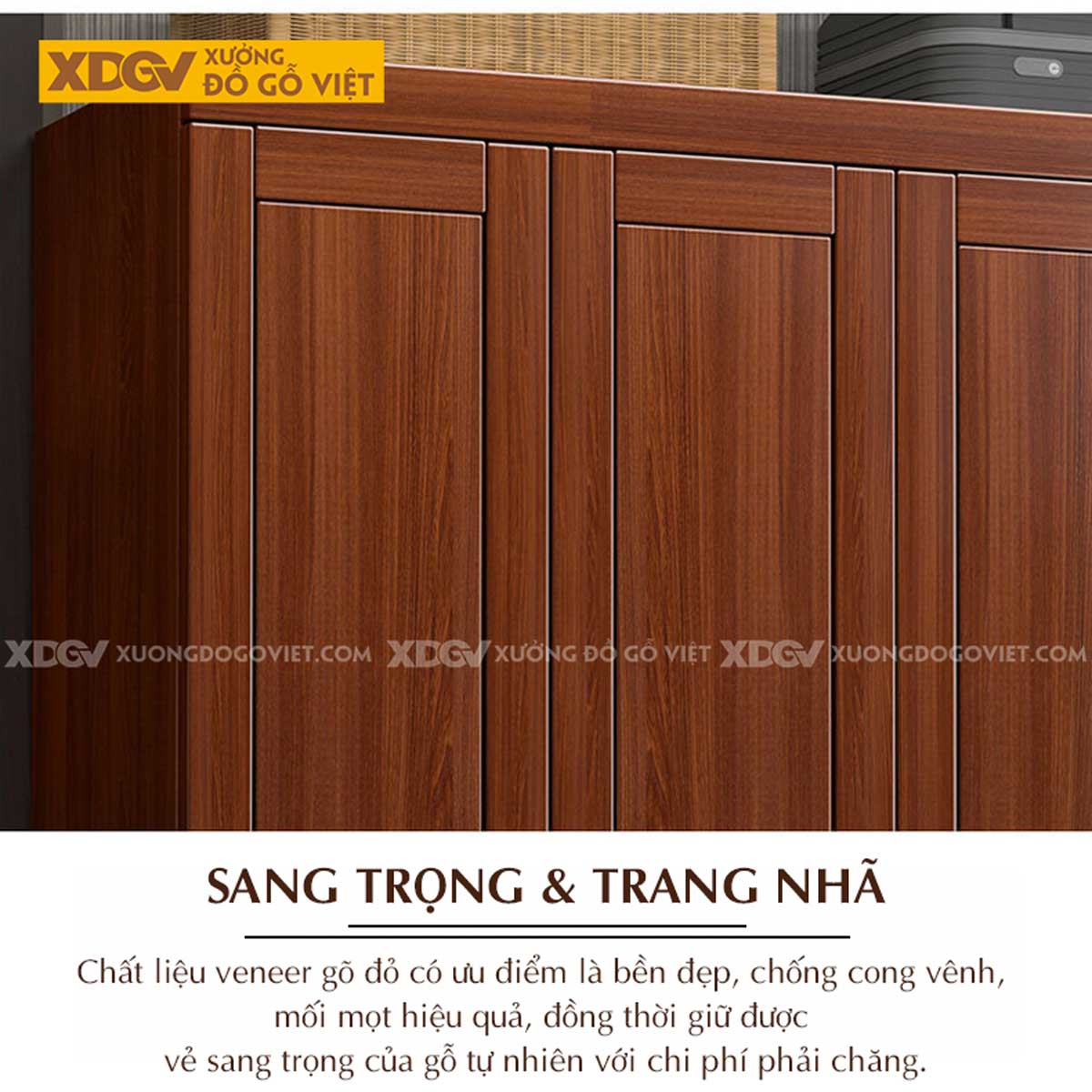 Tủ Treo Quần Áo Gỗ Lim Dạng Hộp Cánh Pano Kẻ Rãnh Đẹp
