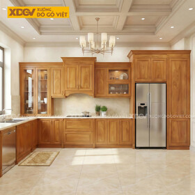 Mẫu Tủ Bếp Gỗ Gõ Đỏ Chữ L Bố Trí Thông Minh Phối Cánh Kính