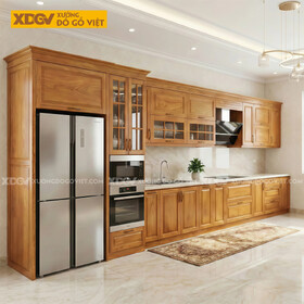 Tủ Bếp Chữ I Dài Gỗ Gõ Đỏ Bố Trí Thông Minh Tích Hợp Tủ Kính